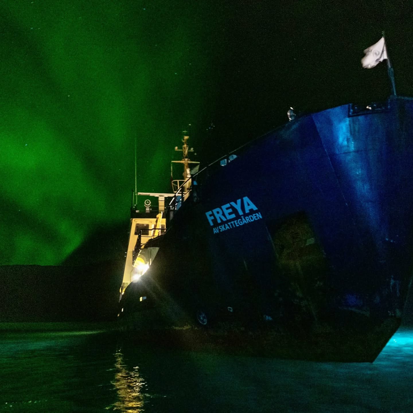 MS Freya under norrsken